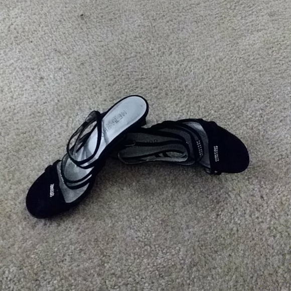 Sandals - Picture 2 of 2